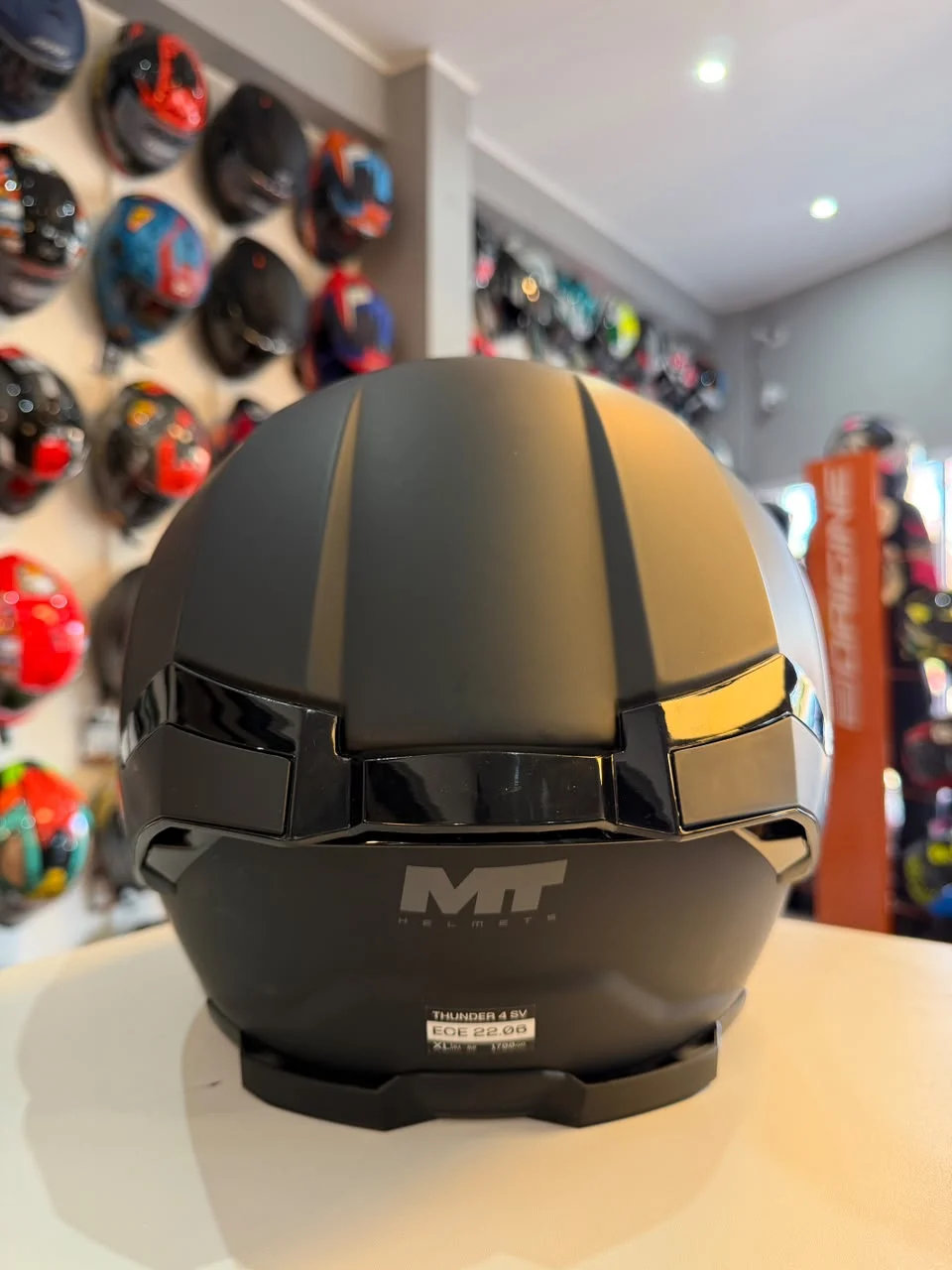 Casco MT Thunder 4 Negro mate - Imagen 4